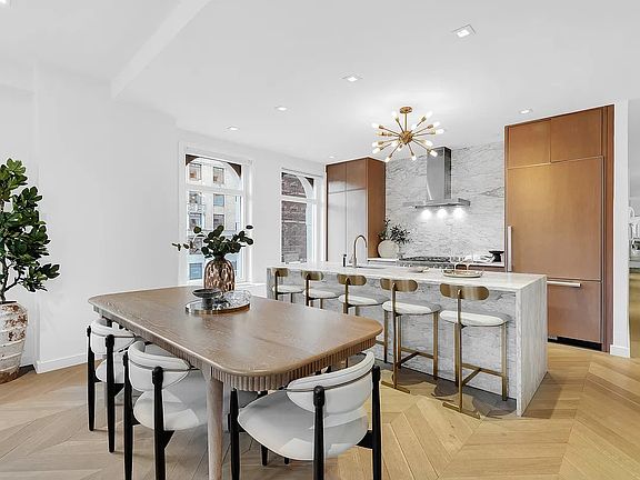 5th image of 100 Central Park S APT 3A