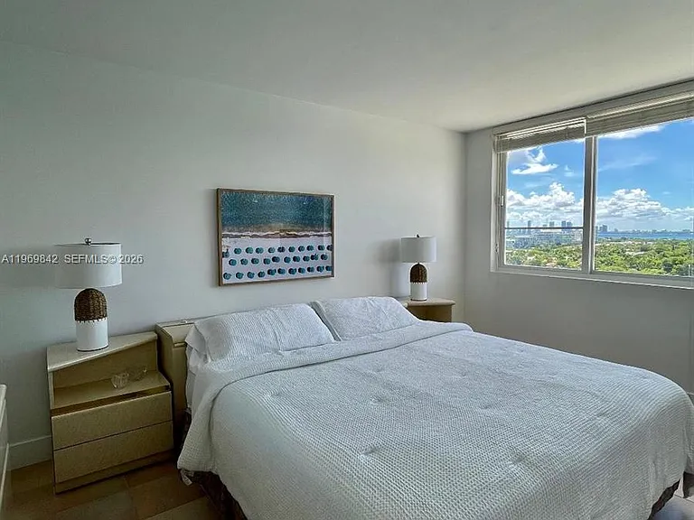 5005 Collins Ave #1404 — Photo 14