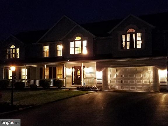 2nd image of 105 Berkshire Ln