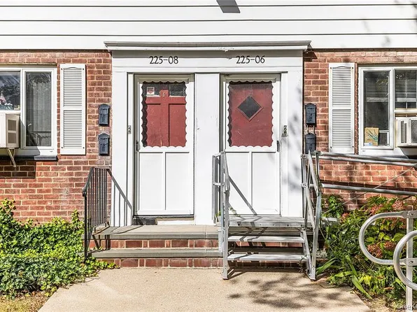 225-08 88th Ave #U, Queens Village, NY 11427