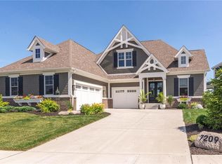 7209 Delmont Dr, Carmel, IN 46033