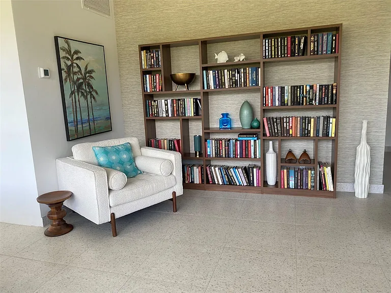 2840 N Ocean Blvd #308 — Photo 15