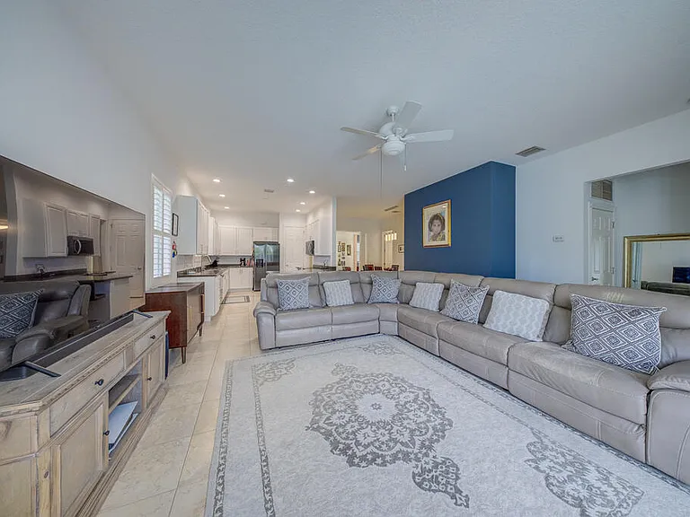 3346 Josephine St — Photo 13