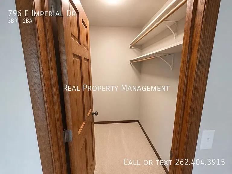 796 E Imperial Dr — Photo 7