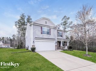 2025 Misty Rose Ln, Charlotte, NC 28216