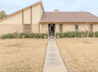 2627 Fallcreek Dr, Carrollton, TX 75006