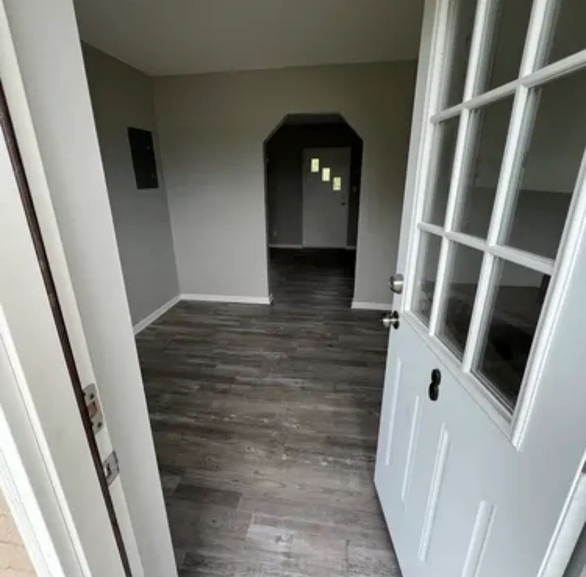 8200 Woodland Shore Dr — Photo 3