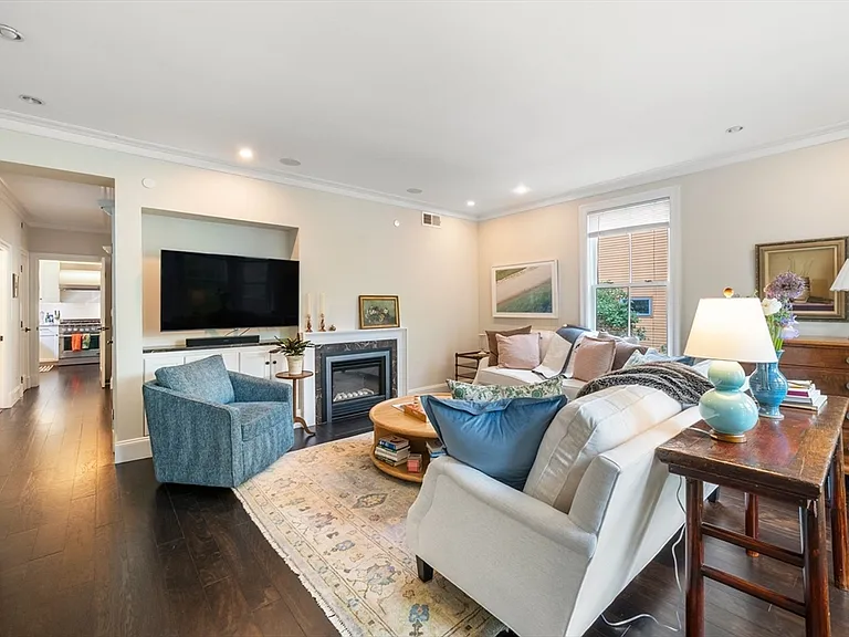 619 Franklin St #1 — Photo 7