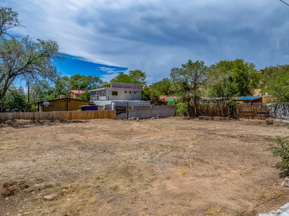 130 Bob St, Santa Fe, NM 87501