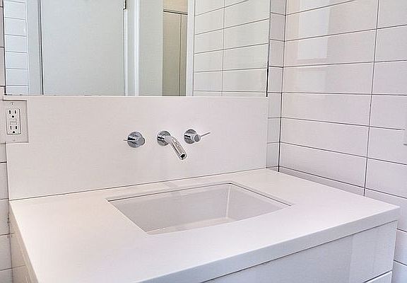 4th image of 65 Bank St APT 24