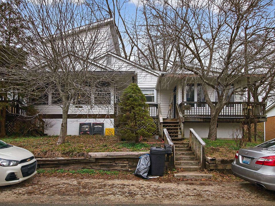1st image of 610 Holcomb St