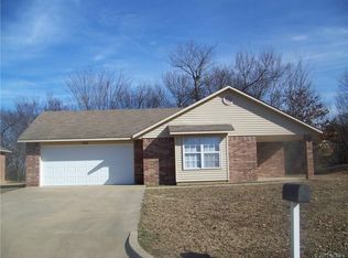 4708 Coyote Pass Ct, Muskogee, OK 74403