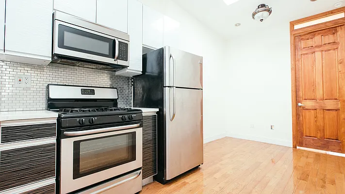 Rented by Nooklyn NYC LLC | media 1