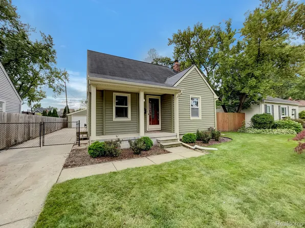 1277 Harvard Rd, Berkley, MI 48072