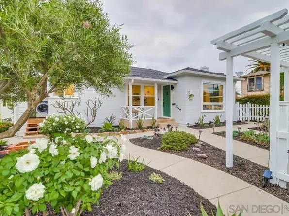 4584 3rd St, La Mesa, CA 91941