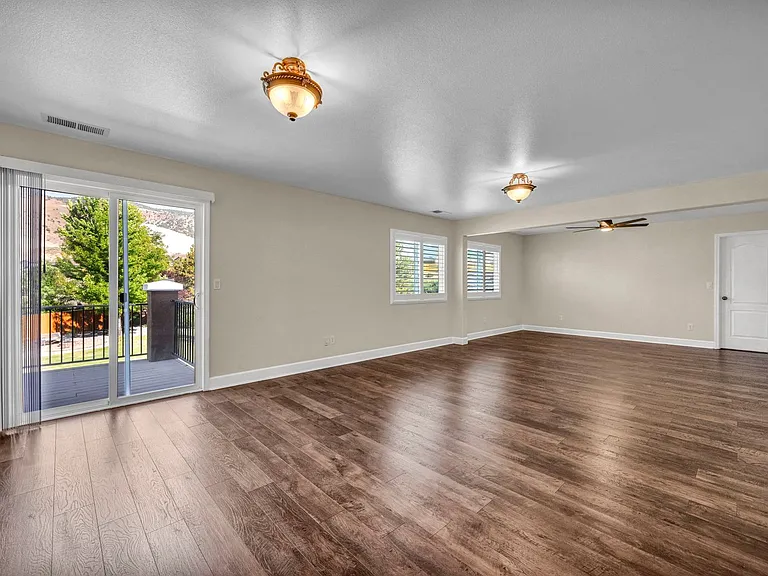 2425 Crooked Canyon Ct — Photo 24