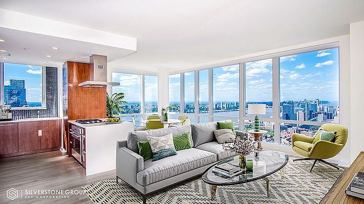 1st image of 460 W 42nd St Ph 3K