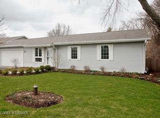 7914 Highview Dr, Wonder Lake, IL 60097