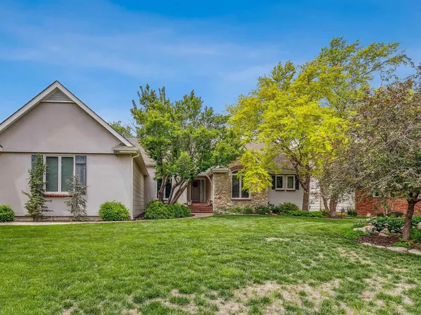 12100 E Killenwood Ct, Wichita, KS 67206