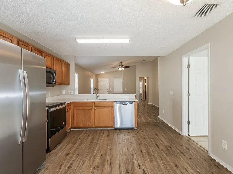8733 Morrison Oaks Ct — Photo 6