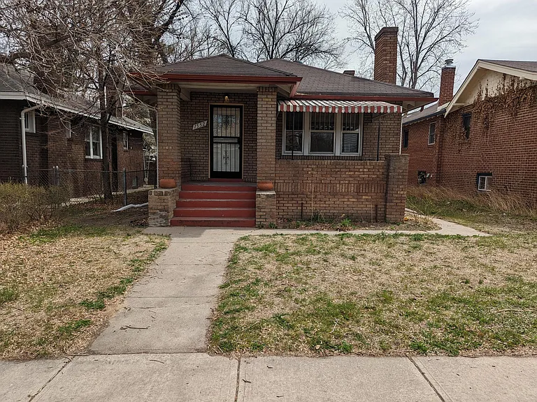 1552 Garfield St — Photo 1