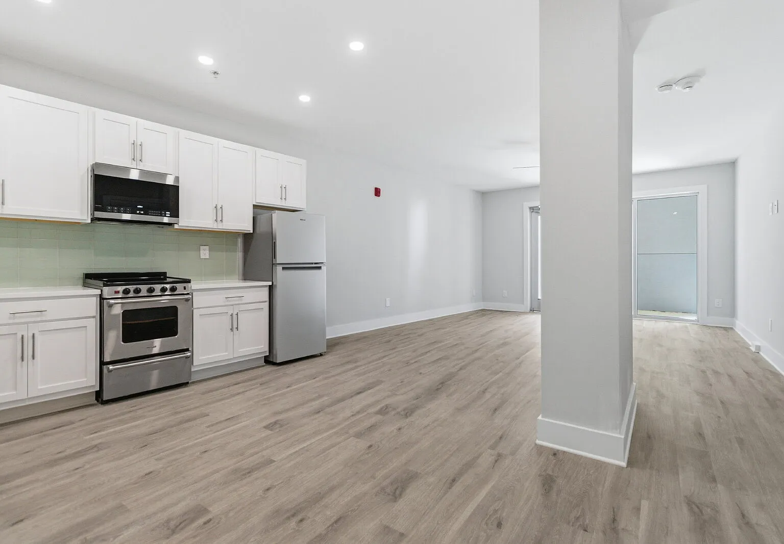 2 bed, 2.0 bath, 996 sqft, $1,850 — Photo 1