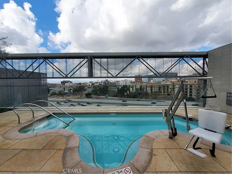 877 Francisco St #521 — Photo 7