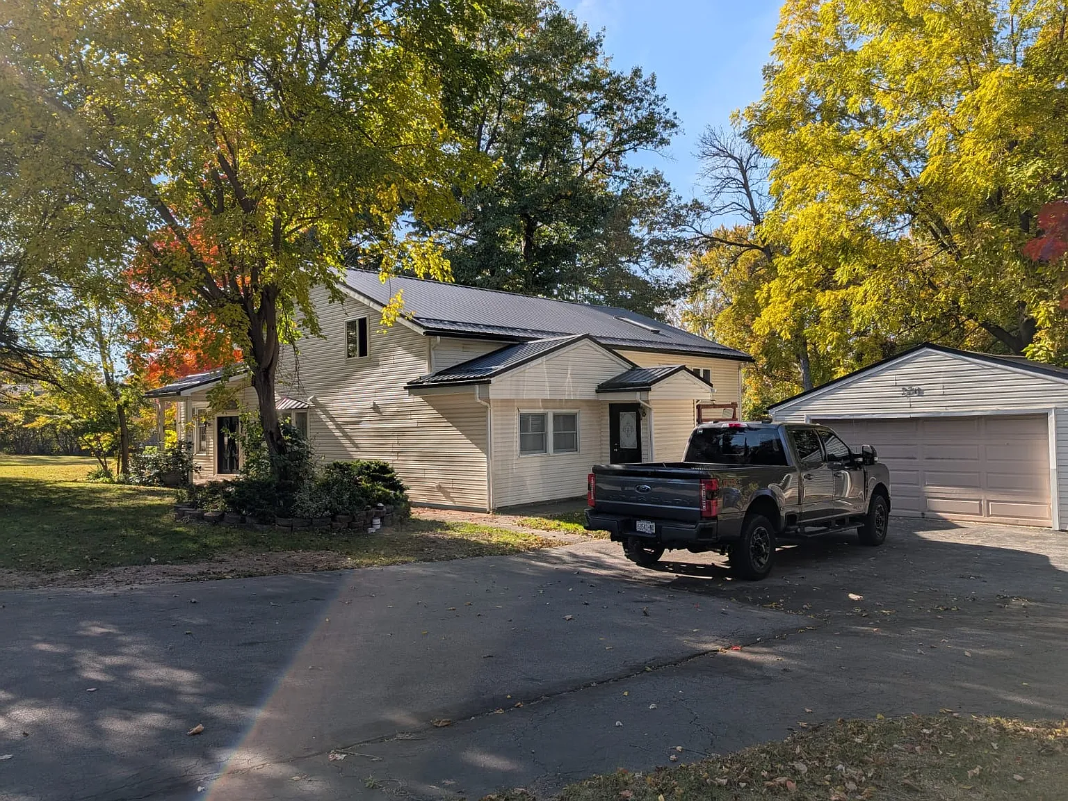 270 Heim Rd — Photo 2