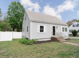 367 Lynnfield St, Peabody, MA 01960