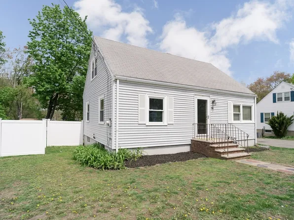 367 Lynnfield St, Peabody, MA 01960