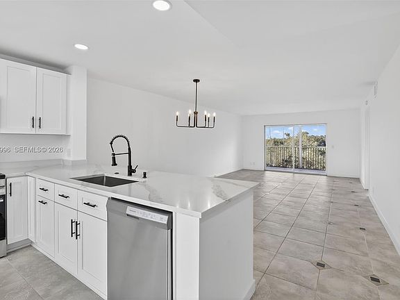 3rd image of 12601 SW 13th St APT 411G