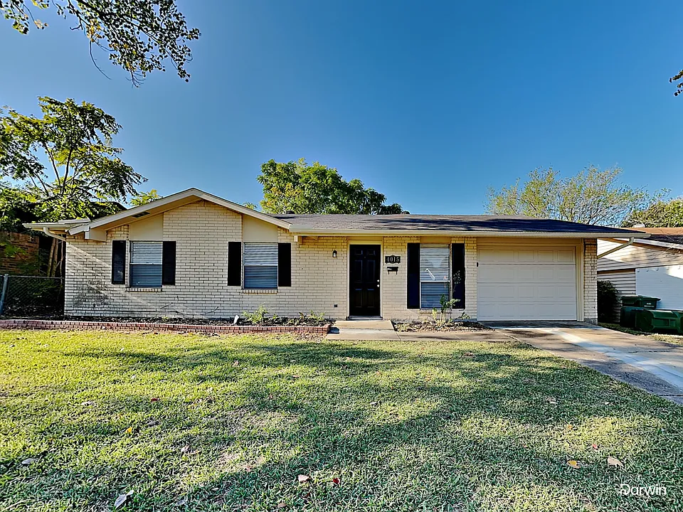 4015 Hartford Dr
