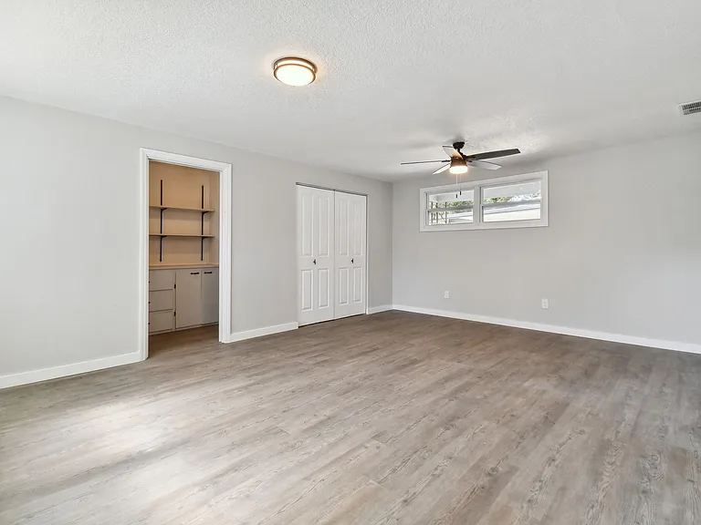 535 W Palmeden Dr — Photo 29