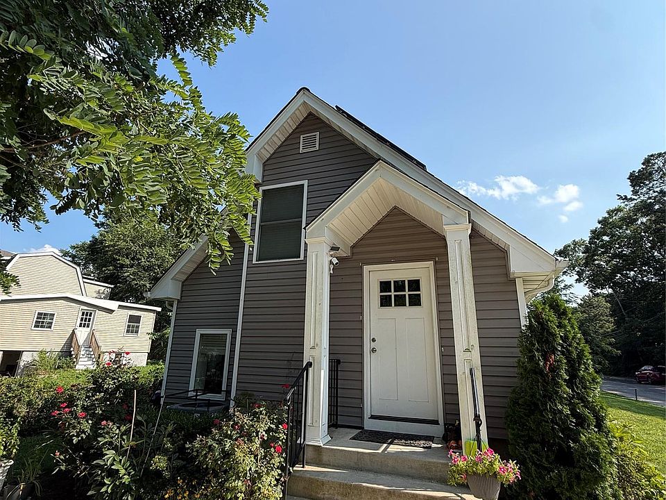 1st image of 16 Oak Avenue