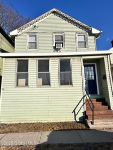 1534 Broadway, Rensselaer, NY, 12144