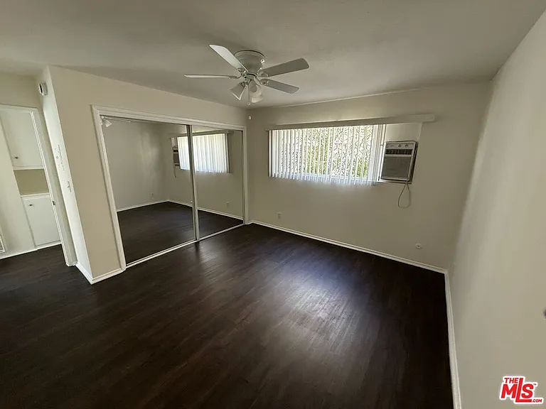 18600 Burbank Blvd #107 — Photo 2