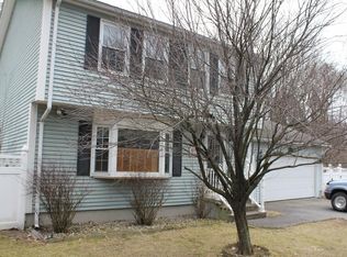 1023 Montgomery St, Chicopee, MA 01013