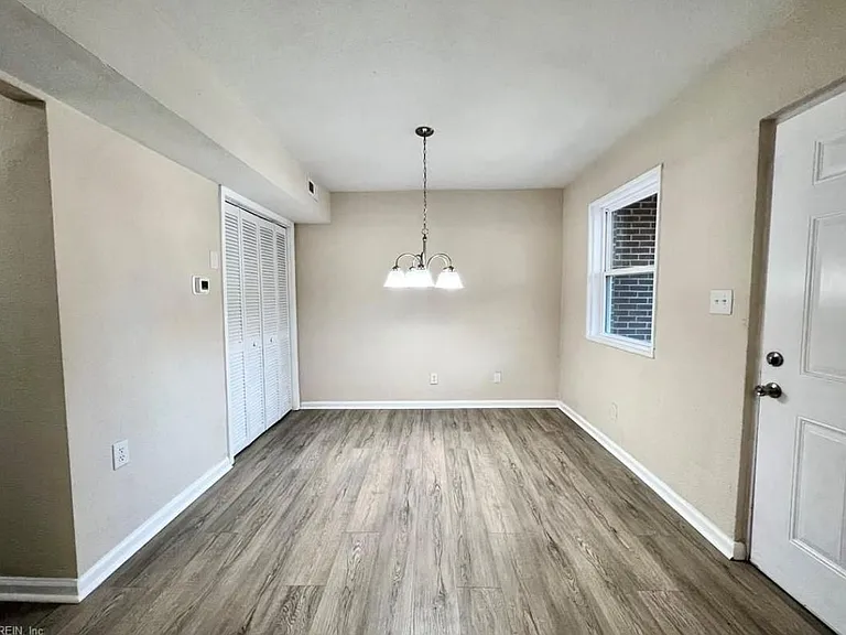 6505 Harvey Ct — Photo 8