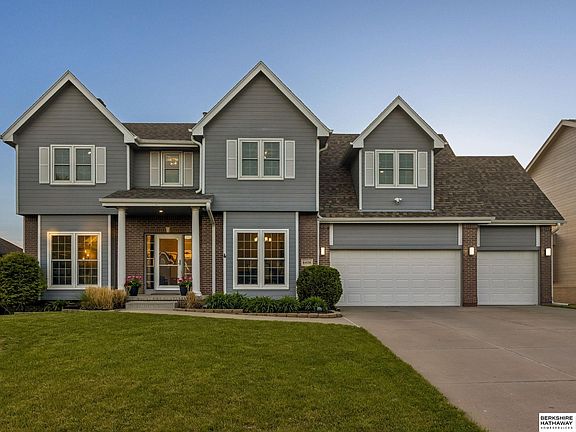 5th image of 6408 N 153rd St