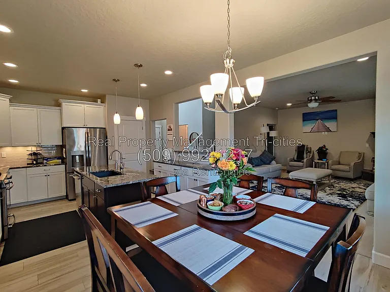 1108 S Kansas Pl — Photo 10