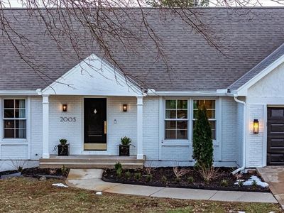 2005 W 120th Ter, Leawood, KS, 66209