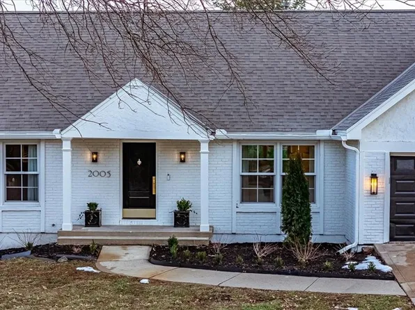2005 W 120th Ter, Leawood, KS 66209