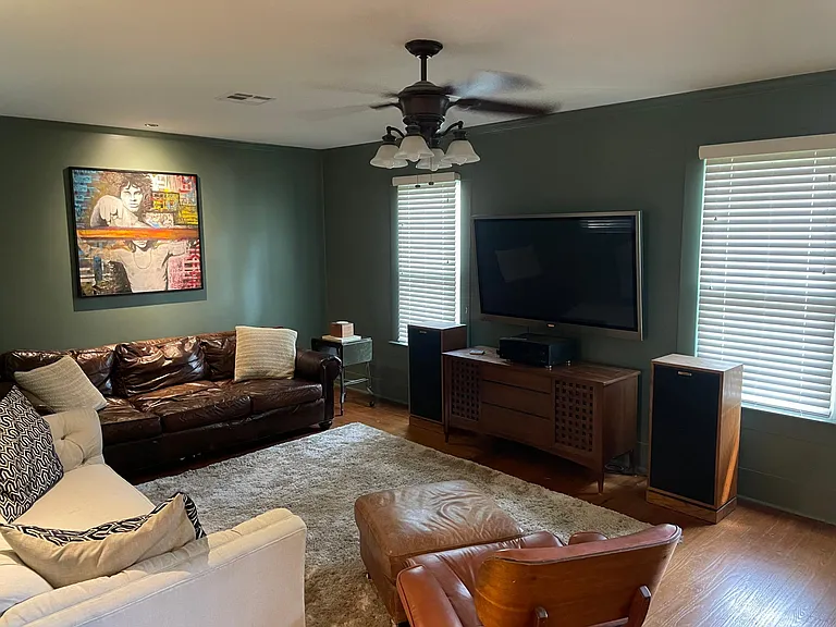 133 Evangeline Dr — Photo 9