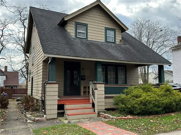 168 E Riddle Ave, Ravenna, OH 44266
