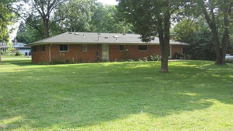 Large lot/backyard.