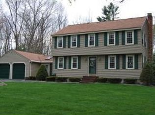 10 Stonewall Ter, Atkinson, NH 03811