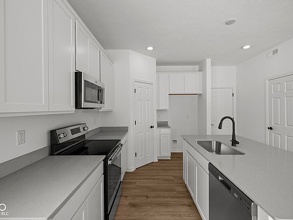 5th image of 5119 Rolling Meadow Blvd
