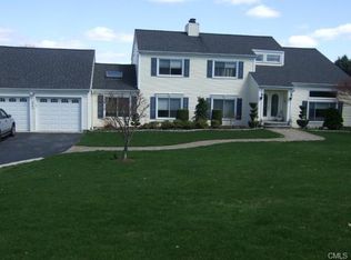 334 Barn Hill Rd, Monroe, CT 06468