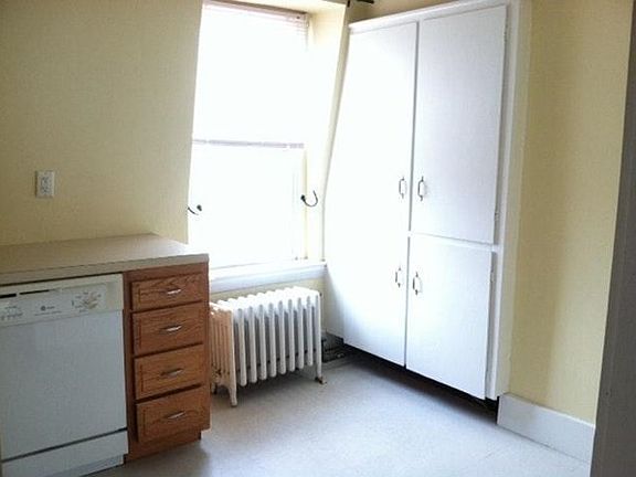 3rd image of 135 Galen St #3