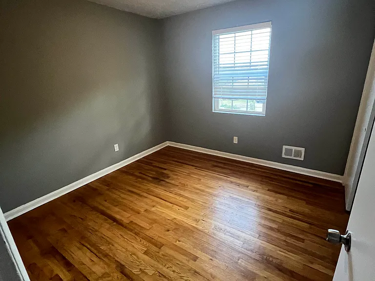 313 Richcreek Rd — Photo 11